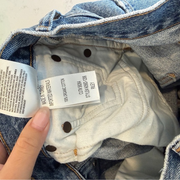 Agolde Riley Jeans Size 26 - Picture 15 of 17
